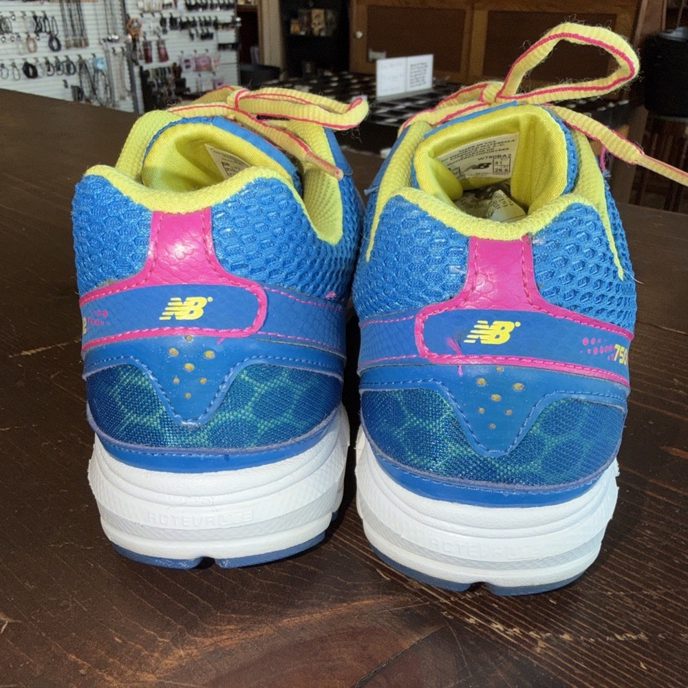 New Balance Womens Size 9.5 750 V2 Running Shoes Blue Neon Pink W750BA2 EUC - Picture 2 of 6
